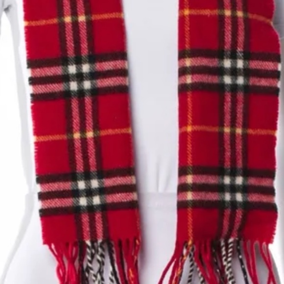 VINTAGE l Burberry Red and Black Plaid Lambswool Scarf - Picture 1 of 4